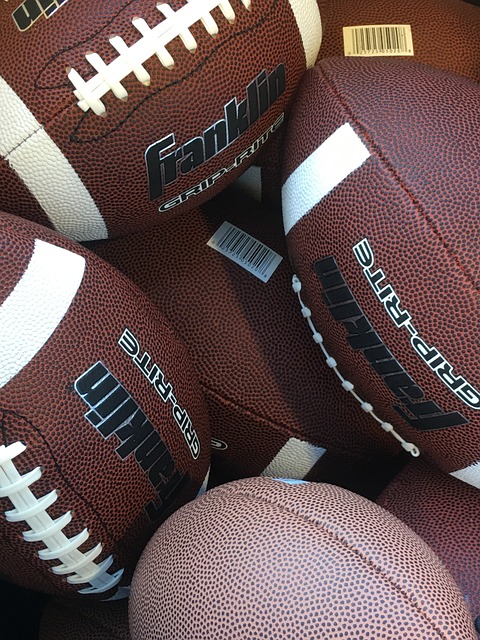 弗兰克：本场欧冠会进行球员轮换，约翰逊能否出战还需观察